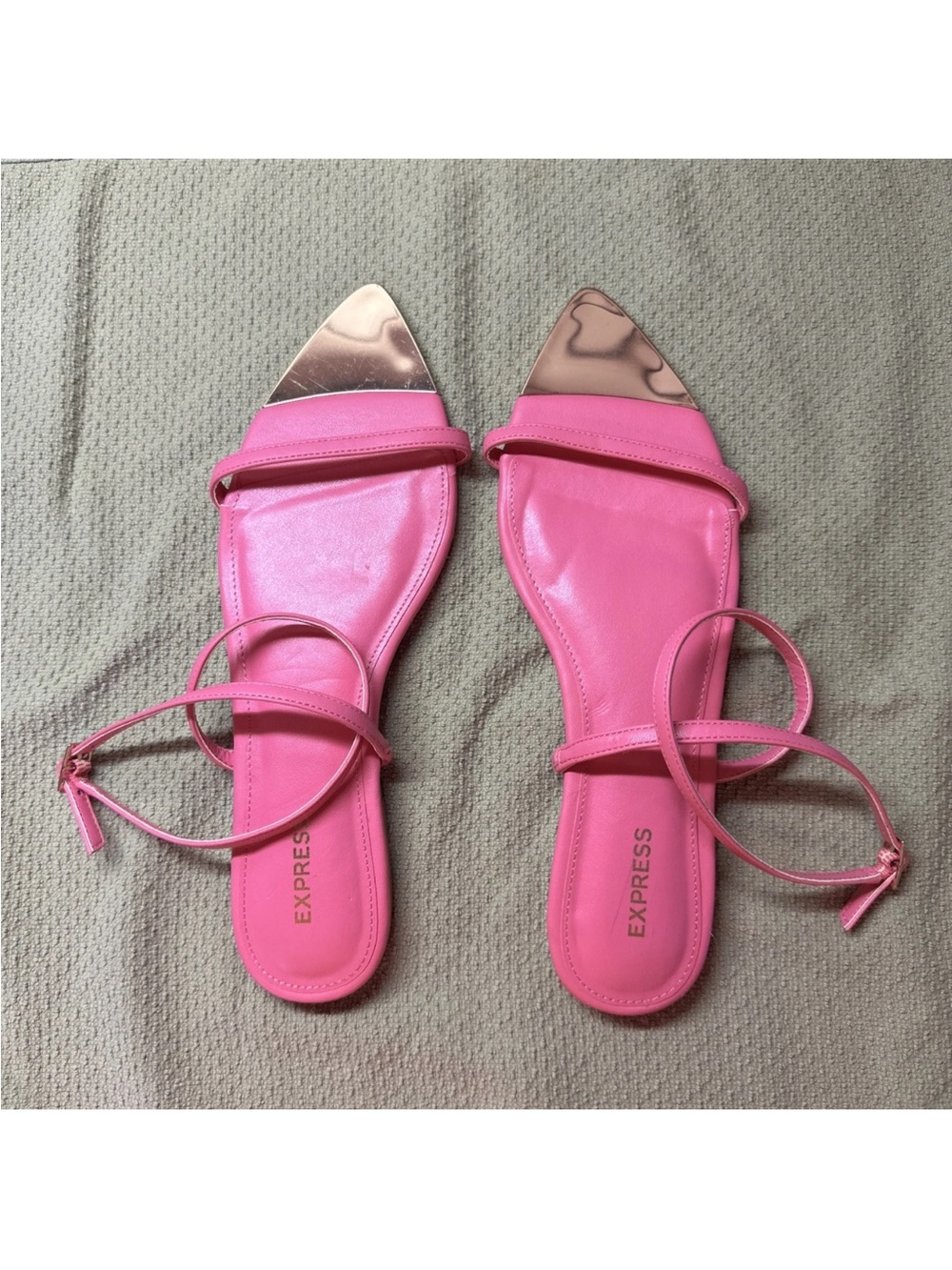 NWOT Express Women’s Pink Gold Pointed Toe Sandals 8 Adjustable Strap
